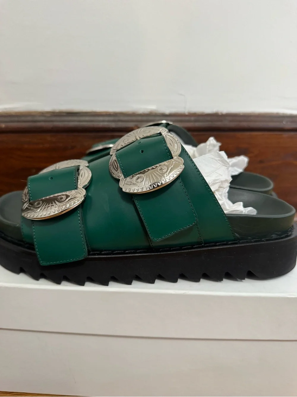 Toga Virilis green sandals